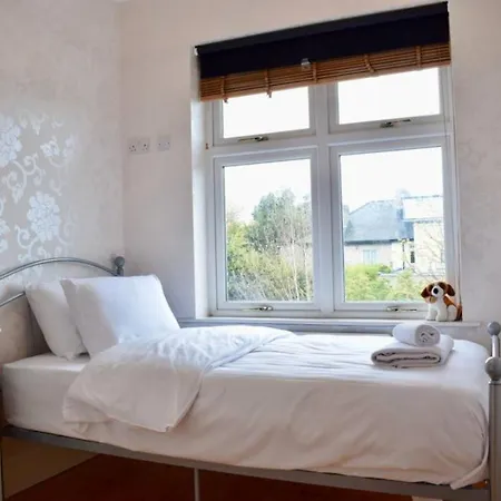 Апартаменты 4 Bedroom House *