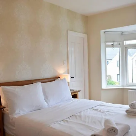 شقة 4 Bedroom House دبلن